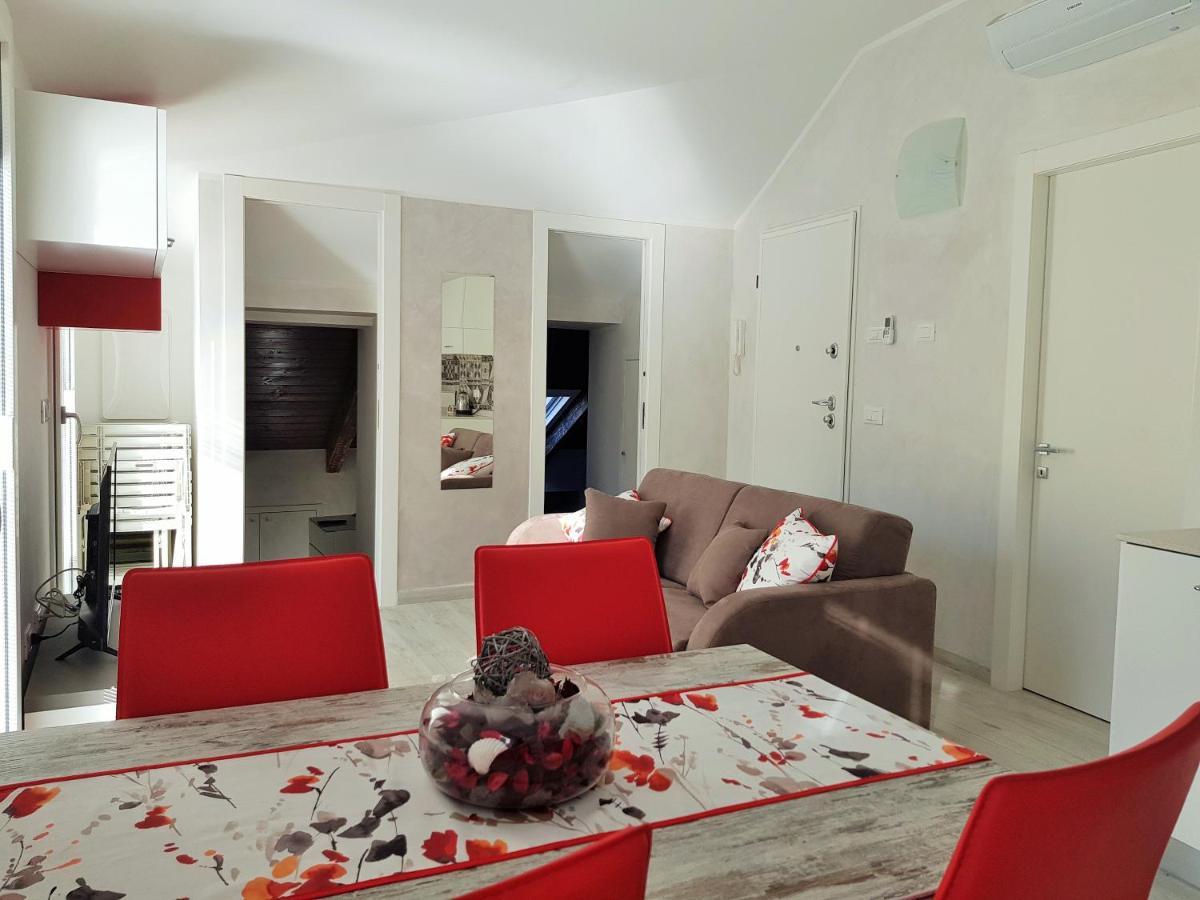 Casaviva - Casa Vacanze A Ceriale Con Terrazza エクステリア 写真