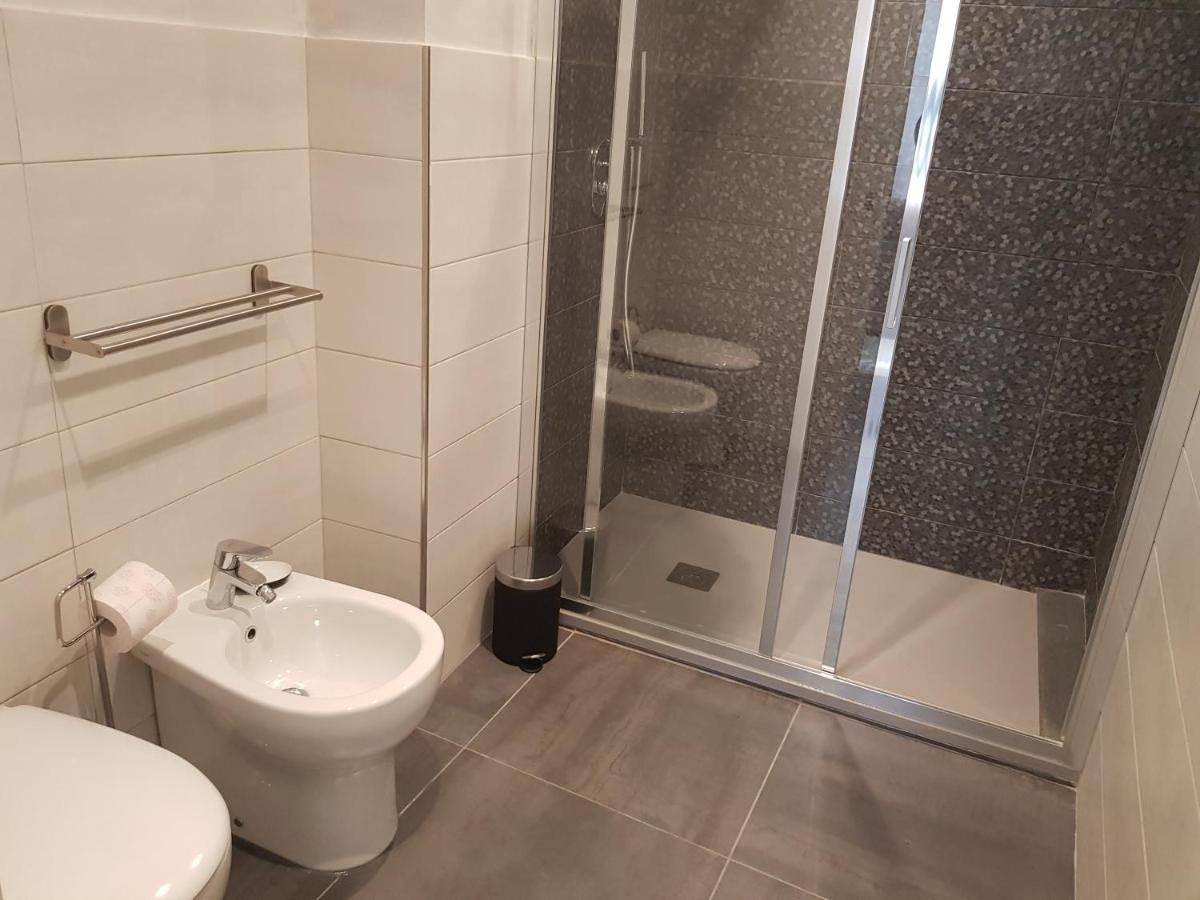Casaviva - Casa Vacanze A Ceriale Con Terrazza エクステリア 写真